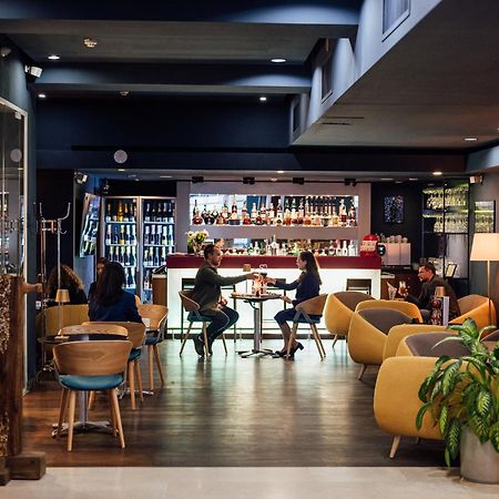 Peakture Hotel Bucharest Luaran gambar