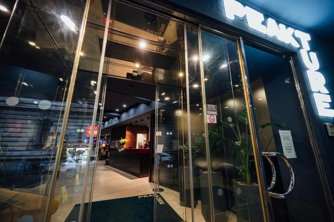 Peakture Hotel Bucharest Luaran gambar
