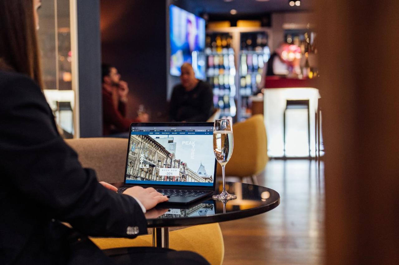 Peakture Hotel Bucharest Luaran gambar
