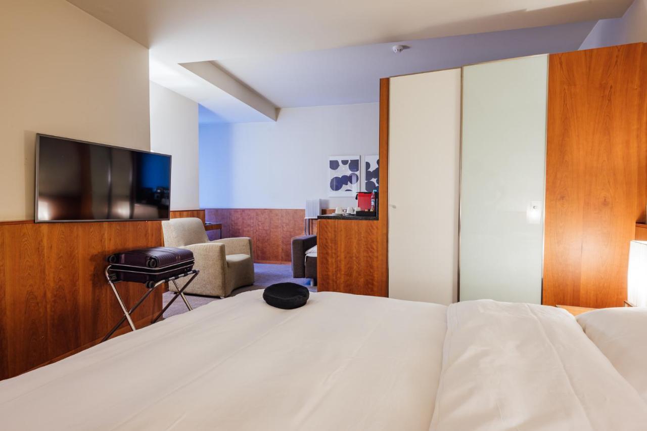 Peakture Hotel Bucharest Luaran gambar