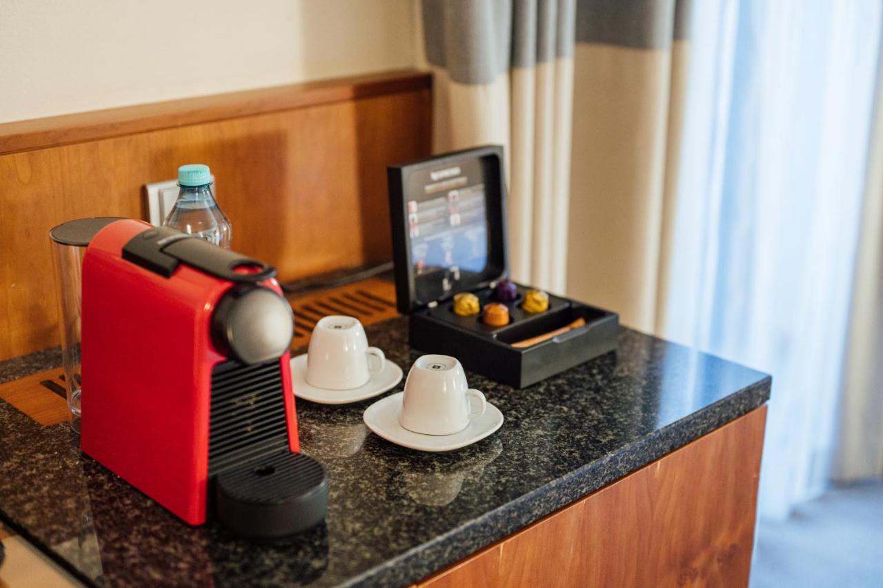 Peakture Hotel Bucharest Luaran gambar