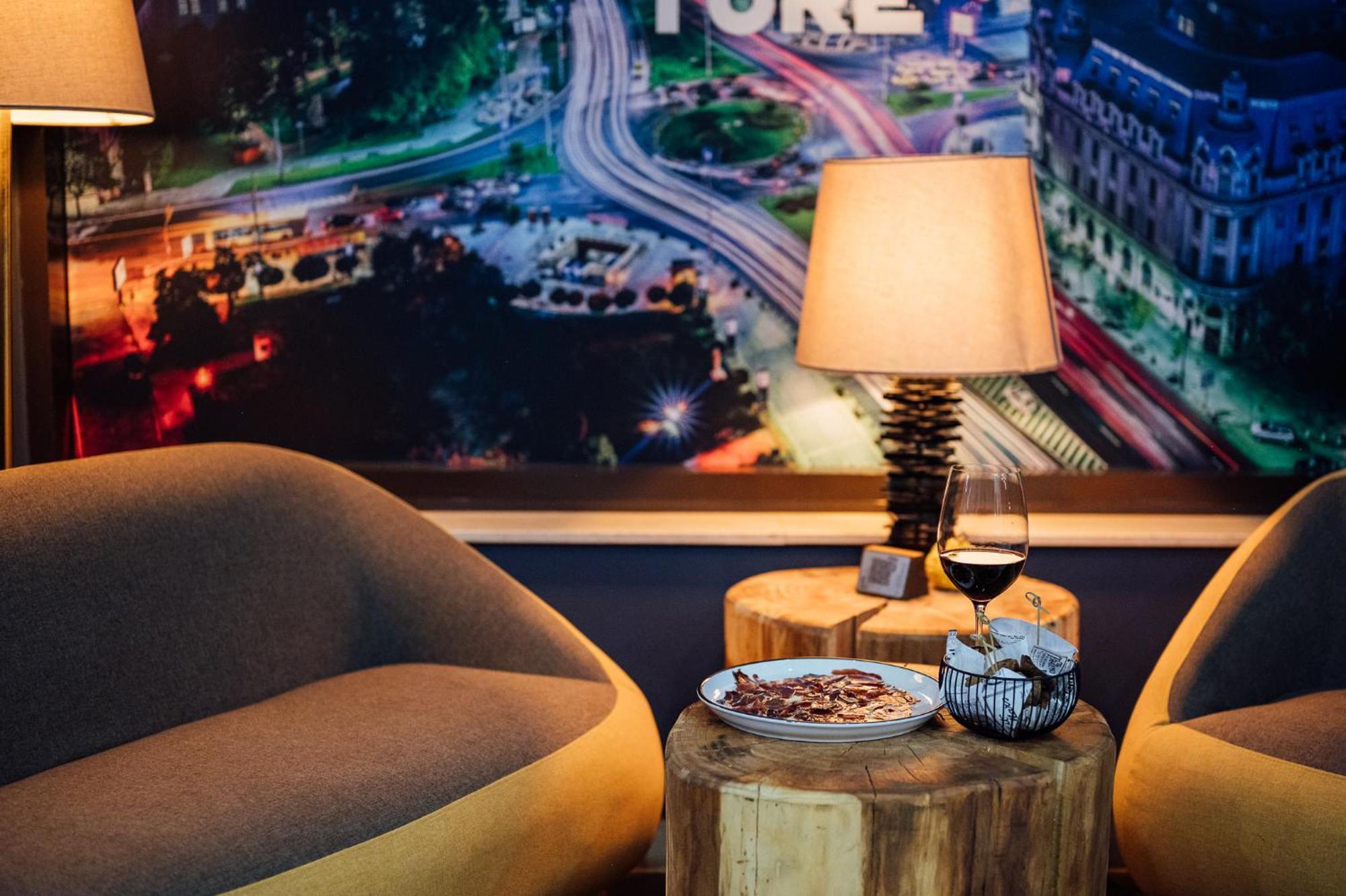 Peakture Hotel Bucharest Luaran gambar