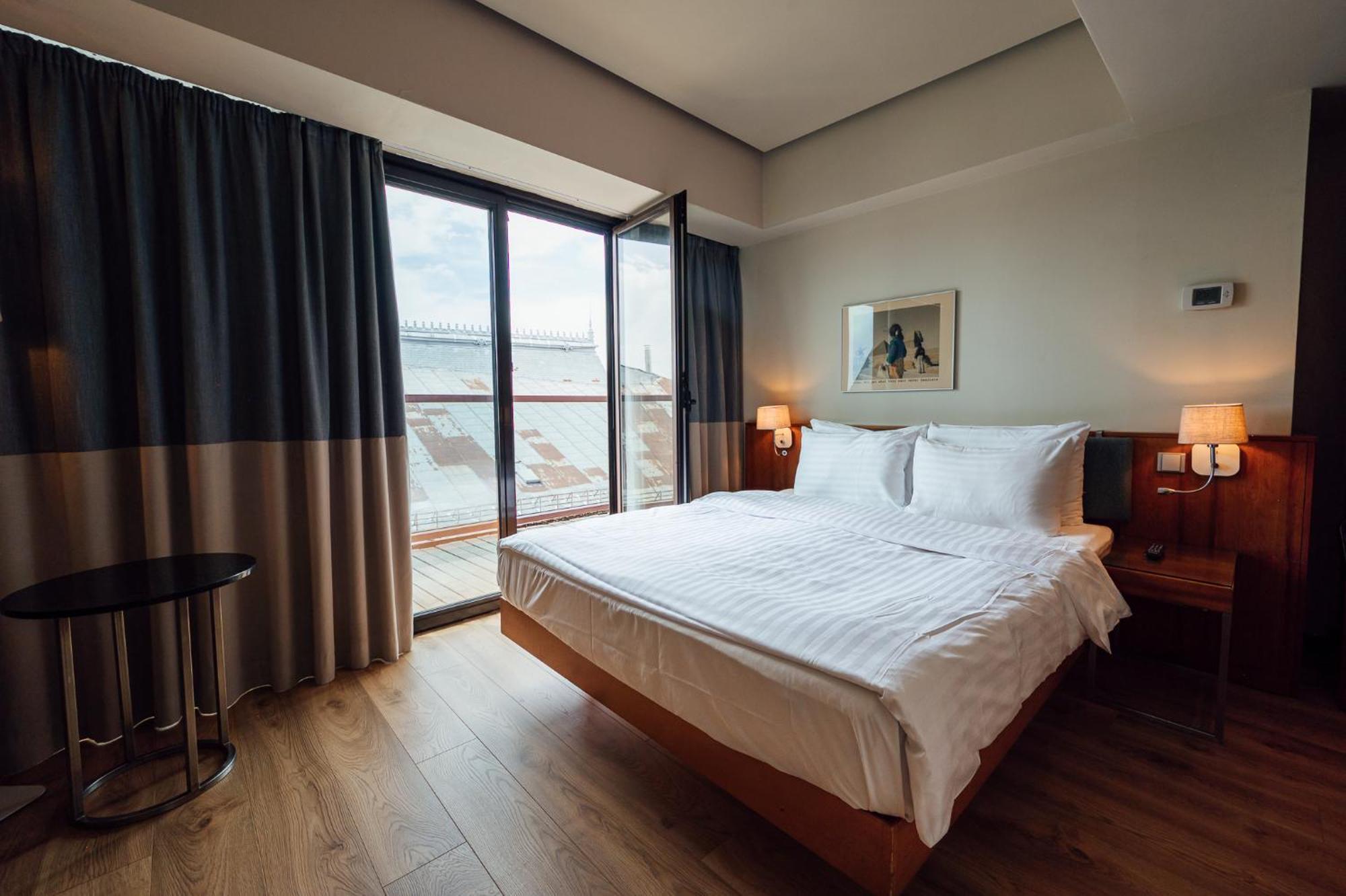 Peakture Hotel Bucharest Luaran gambar